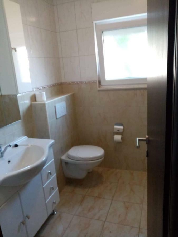 Apartments Luki Трогір Екстер'єр фото